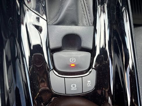 Used 2021 Toyota C-HR XLE FWD image 26