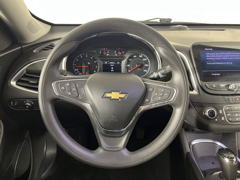 Used 2020 Chevrolet Malibu LT image 12