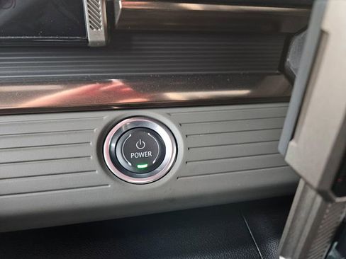 Used 2025 GMC Hummer EV 2X AWD/4WD image 29