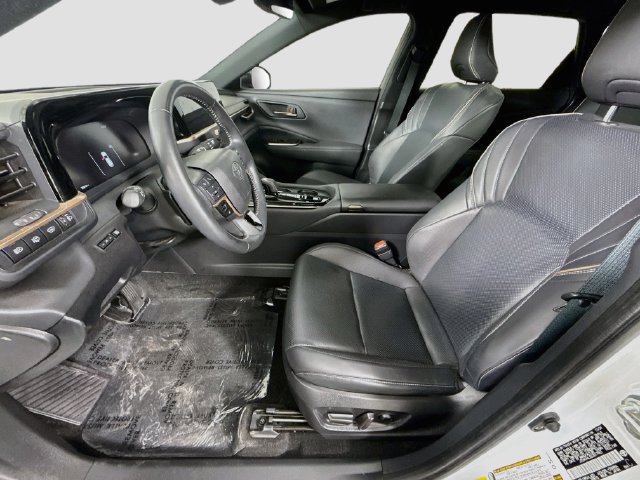 Certified 2025 Toyota Crown Signia AWD/4WD image 22