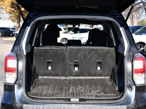 Used 2017 Subaru Forester 2.5i w/ Alloy Wheel Package image 22