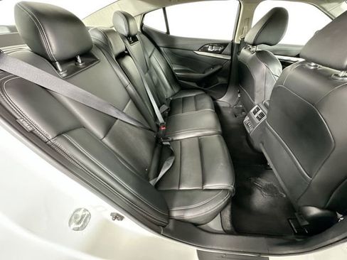 Used 2023 Nissan Maxima SL image 29