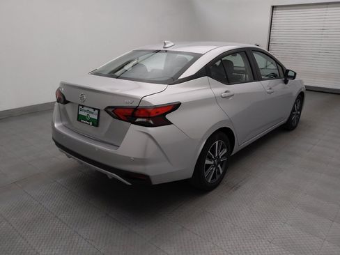 Used 2021 Nissan Versa SV FWD image 9