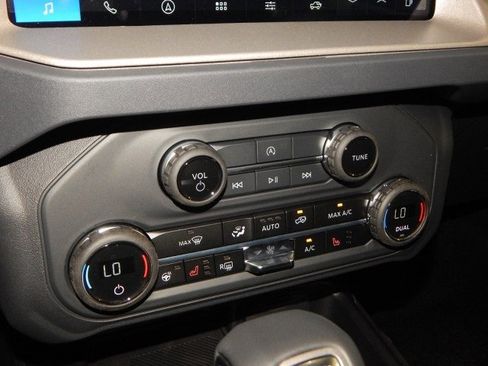 New 2025 Ford Bronco Outer Banks image 24