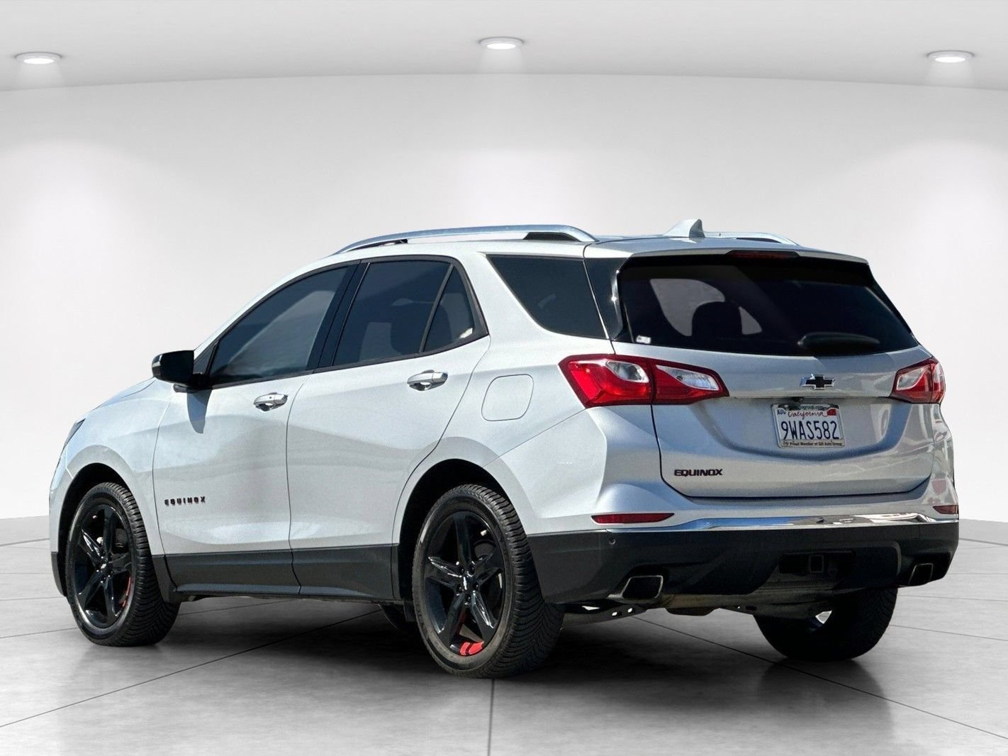 Used 2020 Chevrolet Equinox Premier w/ Premier Redline Edition FWD image 5