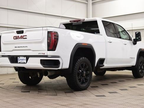 Used 2024 GMC Sierra 2500 AT4 w/ AT4 Preferred Package image 8