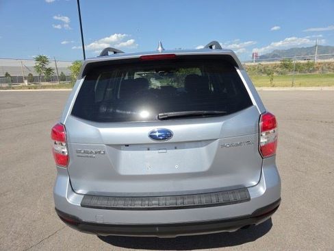Used 2016 Subaru Forester 2.5i Touring w/ Eyesight & Navigation System AWD/4WD image 4