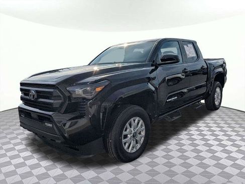 Used 2026 Toyota Tacoma SR5 AWD/4WD image 7