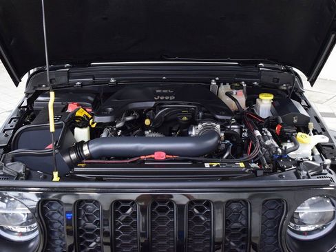 Used 2021 Jeep Gladiator Overland w/ Popular Equipment Package image 22