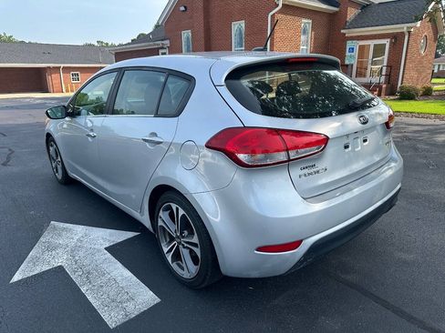 Used 2016 Kia Forte EX FWD image 5