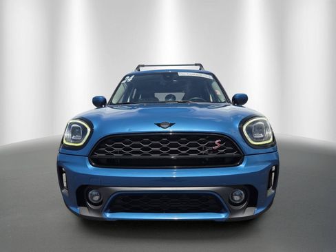 Used 2024 MINI Cooper Countryman S w/ Premium Package FWD image 2