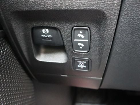Used 2025 RAM 1500 Big Horn AWD/4WD image 18