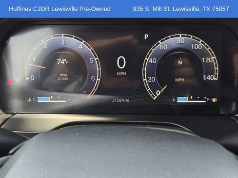 Used 2023 Jeep Grand Cherokee L Laredo image 16