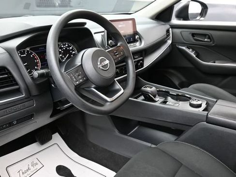 Used 2024 Nissan Rogue S AWD/4WD image 14