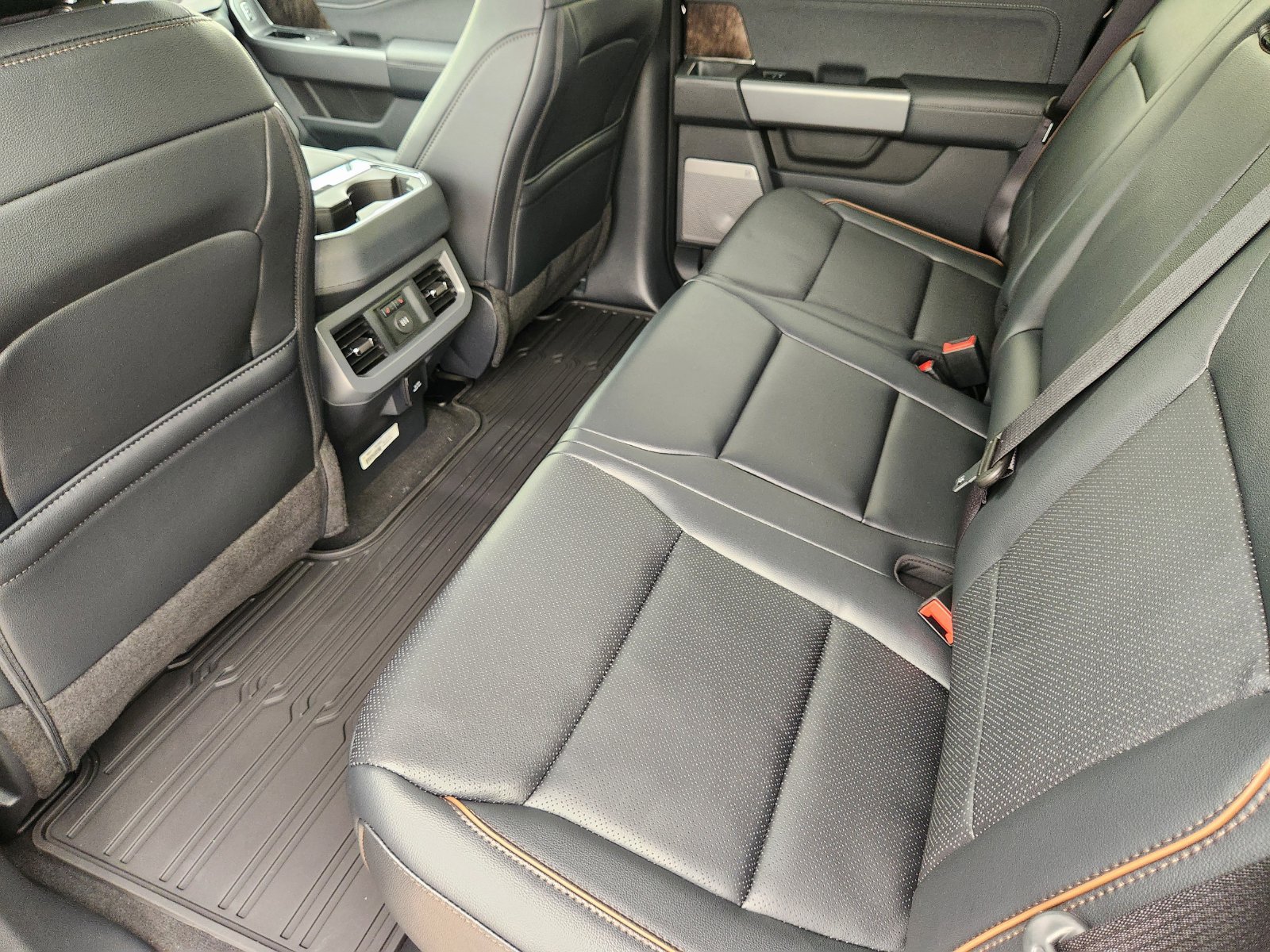 New 2026 Ford F250 Lariat w/ Lariat Premium Package AWD/4WD image 25