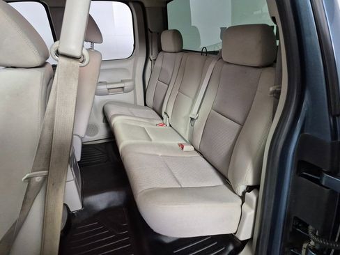 Used 2011 Chevrolet Silverado 2500 LT w/ Interior Plus Package image 21