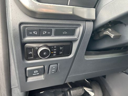 Used 2023 Ford F150 Lariat AWD/4WD image 19