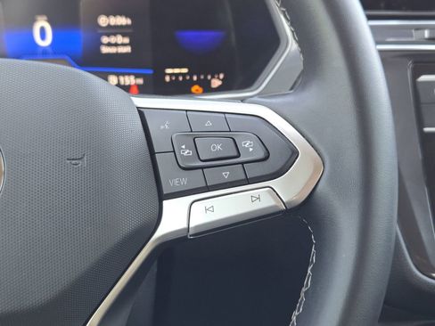 Used 2022 Volkswagen Tiguan S image 24