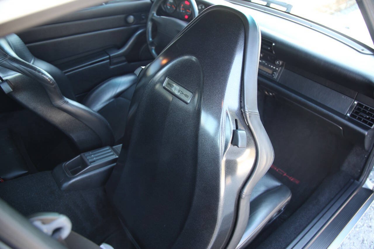Used 1996 Porsche 911 GT3 RS image 92