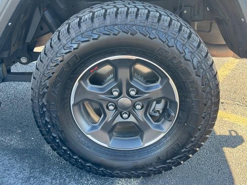 Used 2023 Jeep Gladiator Rubicon w/ LED Lighting Group image 7