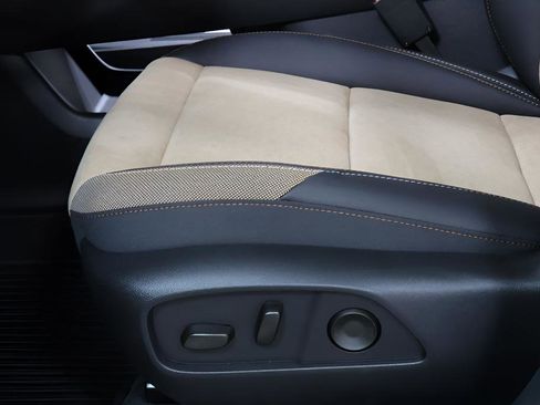 New 2026 Chevrolet Equinox ACTIV w/ Convenience Package III FWD image 20