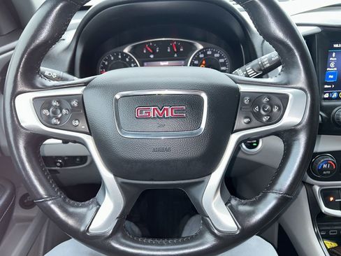 Used 2022 GMC Terrain SLT w/ Infotainment Package II image 14