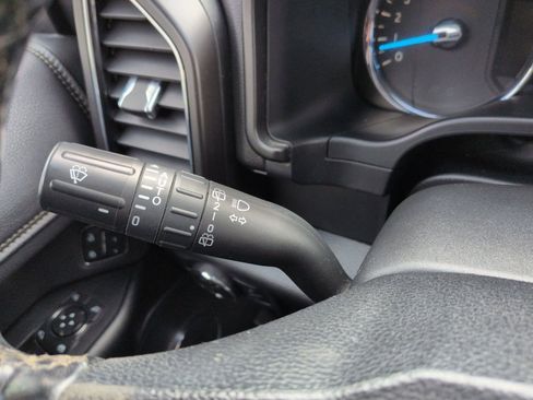 Used 2019 Ford Expedition Limited w/ Equipment Group 302A image 32