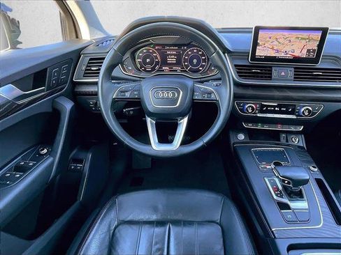 Used 2020 Audi Q5 e Premium w/ Convenience Package AWD/4WD image 7