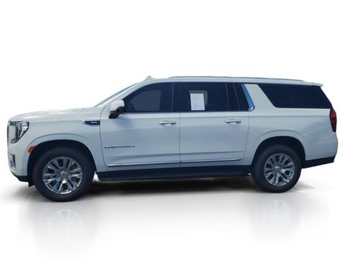 Used 2024 GMC Yukon XL Denali AWD/4WD image 4