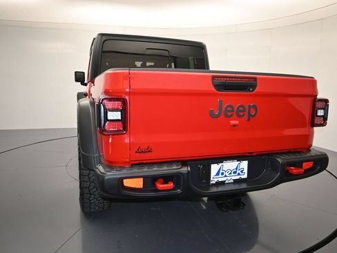 Used 2026 Jeep Gladiator Rubicon AWD/4WD image 23