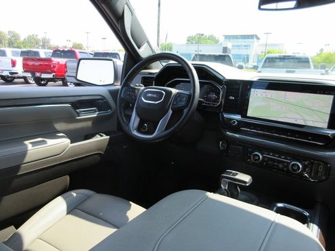 Certified 2024 GMC Sierra 1500 SLT w/ SLT Premium Plus Package AWD/4WD image 30