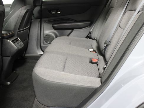 Used 2024 Nissan Ariya FWD image 24