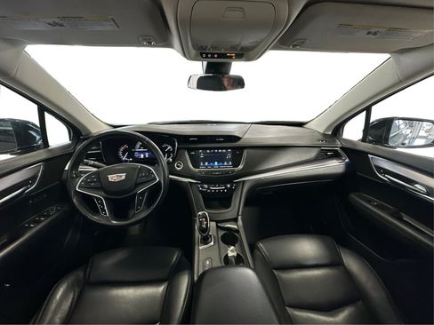 Used 2018 Cadillac XT5 Premium Luxury FWD image 28