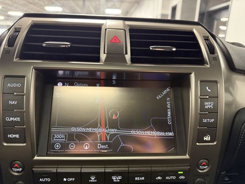 Used 2018 Lexus GX 460 image 13