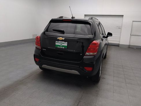 Used 2019 Chevrolet Trax LT w/ LT Convenience Package FWD image 7