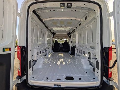 New 2026 Ford Transit 250 148 Medium Roof RWD image 7