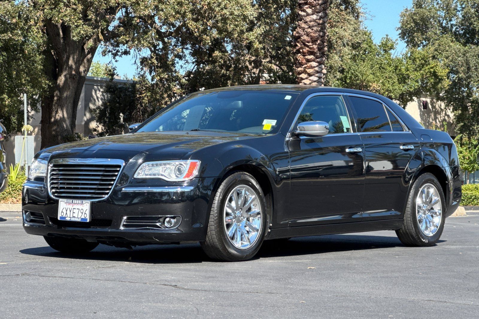 Used 2013 Chrysler 300 C RWD image 7