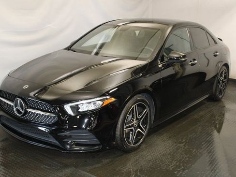 Used 2021 Mercedes-Benz A 220 4MATIC image 1