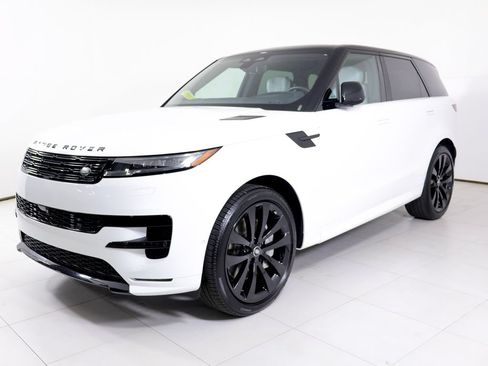 Used 2025 Land Rover Range Rover Sport Dynamic SE AWD/4WD image 1