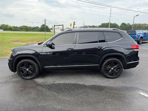 Used 2019 Volkswagen Atlas SE FWD image 2