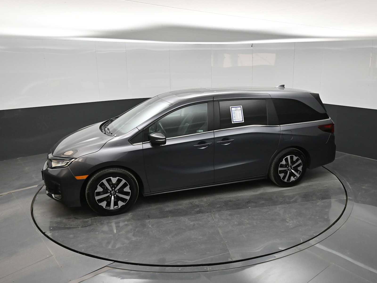 Used 2025 Honda Odyssey EX-L image 29