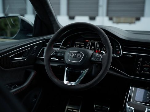 Used 2022 Audi RS Q8 image 37