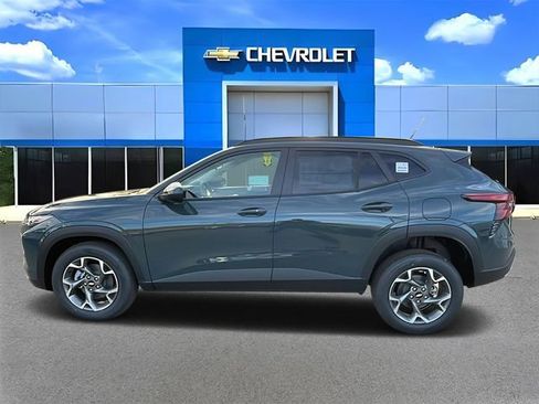 New 2026 Chevrolet Trax LT w/ LT Convenience Package image 6