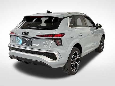 New 2026 Audi Q3 quattro 2.0T AWD/4WD image 5