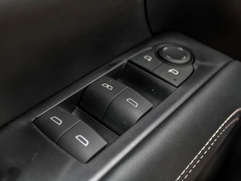 New 2027 GMC Terrain Elevation w/ Elevation Premium Package AWD/4WD image 32
