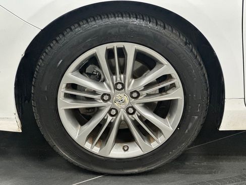 Used 2016 Toyota Camry SE image 18