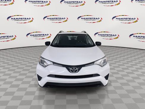 Used 2016 Toyota RAV4 LE AWD/4WD image 3