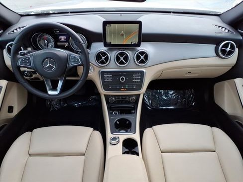 Used 2017 Mercedes-Benz GLA 250 image 5