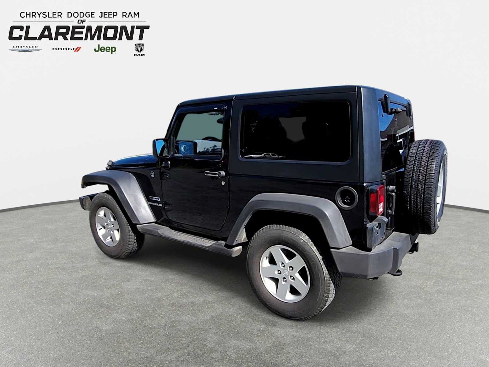 Used 2012 Jeep Wrangler Sport AWD/4WD image 6