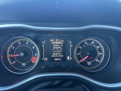 Used 2014 Jeep Cherokee Latitude w/ Comfort/Convenience Group image 30